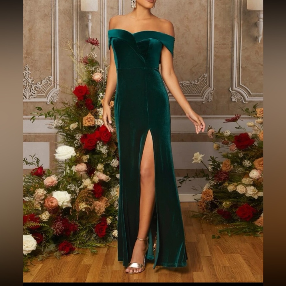 SHEIN Off Shoulder Slit Thigh Velvet Dress XS